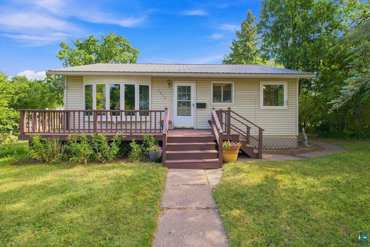 1018 2nd Ave W