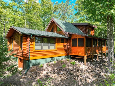 Tiny photo for 2626 Ridgeview Dr, Two Harbors, MN 55616 (MLS # 6128013)