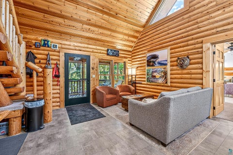 Tiny photo for 2626 Ridgeview Dr, Two Harbors, MN 55616 (MLS # 6128013)