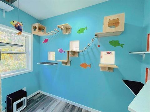 Tiny photo for 417 Elk St, Duluth, MN 55804 (MLS # 6123358)