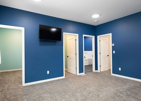 Tiny photo for 417 Elk St, Duluth, MN 55804 (MLS # 6123358)