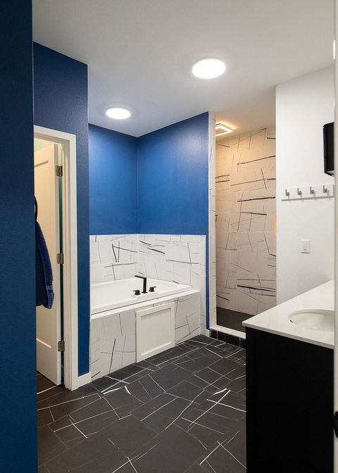 Tiny photo for 417 Elk St, Duluth, MN 55804 (MLS # 6123358)