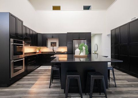 Tiny photo for 417 Elk St, Duluth, MN 55804 (MLS # 6123358)