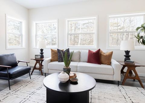 Tiny photo for 417 Elk St, Duluth, MN 55804 (MLS # 6123358)