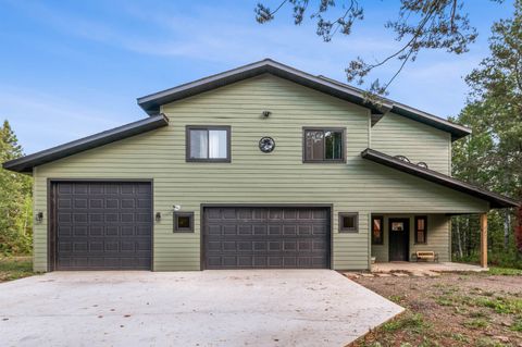 Tiny photo for 417 Elk St, Duluth, MN 55804 (MLS # 6123358)