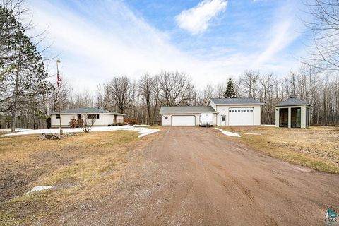 Photo of 3913 Jeffrey Rd, Duluth, MN 55810 (MLS # 6124532)