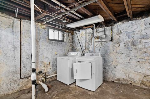 Tiny photo for 18 Piedmont Ave, Duluth, MN 55806 (MLS # 6123502)