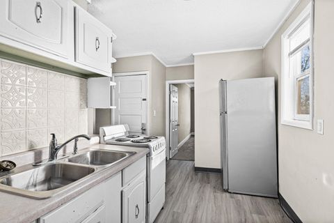 Tiny photo for 18 Piedmont Ave, Duluth, MN 55806 (MLS # 6123502)