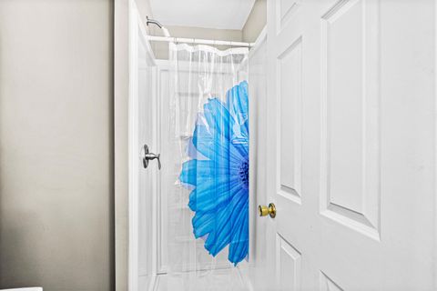 Tiny photo for 18 Piedmont Ave, Duluth, MN 55806 (MLS # 6123502)