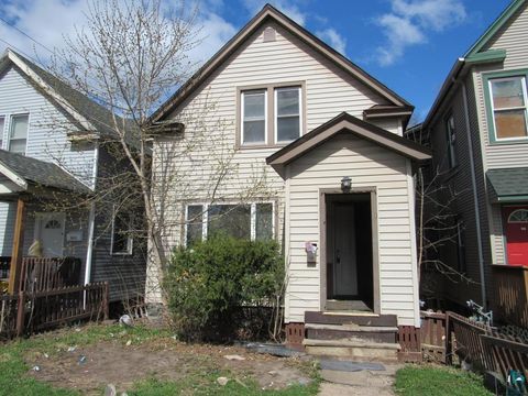 Photo of 2629 W 2nd St, Duluth, MN 55806 (MLS # 6124946)