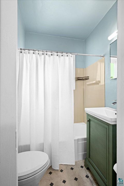 Tiny photo for 1904 Piedmont Ave, Duluth, MN 55811 (MLS # 6125771)