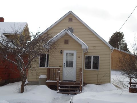 Photo of 17 SE 3rd St, Chisholm, MN 55719 (MLS # 6123463)