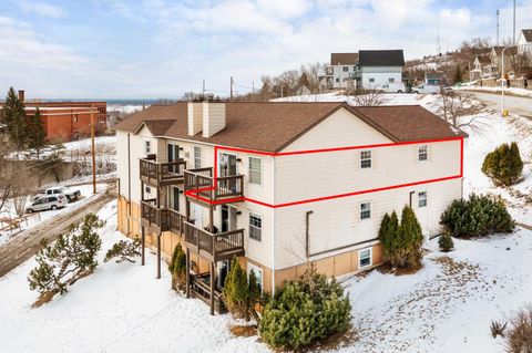 Tiny photo for 202 E 7th St #D, Duluth, MN 55805 (MLS # 6123692)