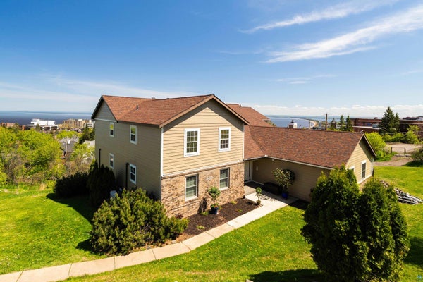 202 E 7TH ST APT D, DULUTH, MN 55805 - Image aedc5d31ceb207fa383e4b0bca04681a/2489412287
