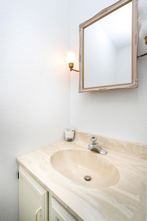 Tiny photo for 202 E 7th St #D, Duluth, MN 55805 (MLS # 6123692)