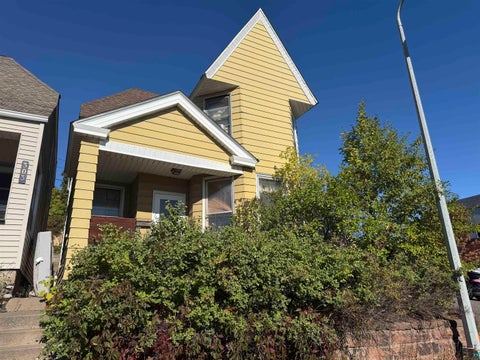 Photo of 301 W 4th Street, Duluth, MN 55806 (MLS # 6128102)