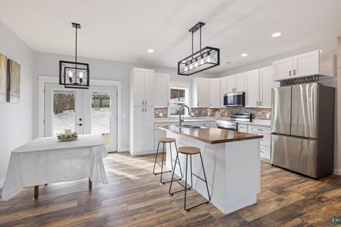 Tiny photo for 912 Carter Cr, Eveleth, MN 55734 (MLS # 6123906)