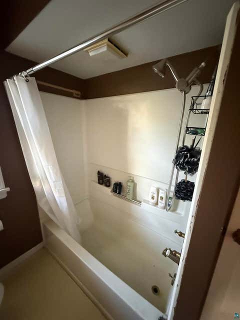 Tiny photo for 2713 W 7th St, Duluth, MN 55806 (MLS # 6126706)