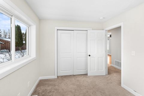 Tiny photo for 524 14th Ave, Two Harbors, MN 55616 (MLS # 6123112)