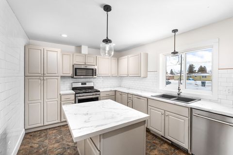 Tiny photo for 524 14th Ave, Two Harbors, MN 55616 (MLS # 6123112)