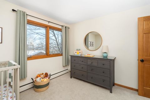 Tiny photo for 1609 Woodbury Ln, Duluth, MN 55803 (MLS # 6123459)
