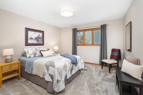 Tiny photo for 1609 Woodbury Ln, Duluth, MN 55803 (MLS # 6123459)