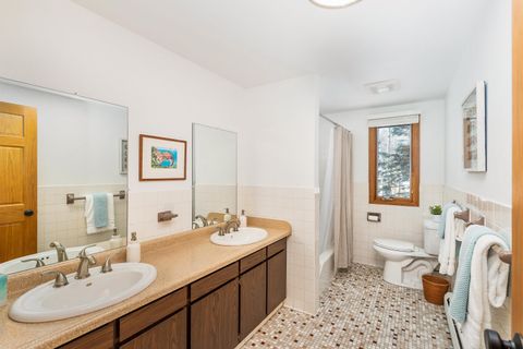 Tiny photo for 1609 Woodbury Ln, Duluth, MN 55803 (MLS # 6123459)