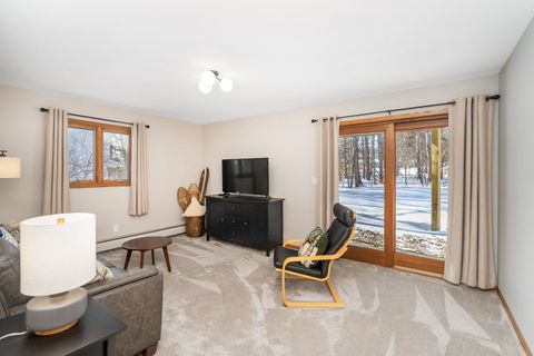 Tiny photo for 1609 Woodbury Ln, Duluth, MN 55803 (MLS # 6123459)