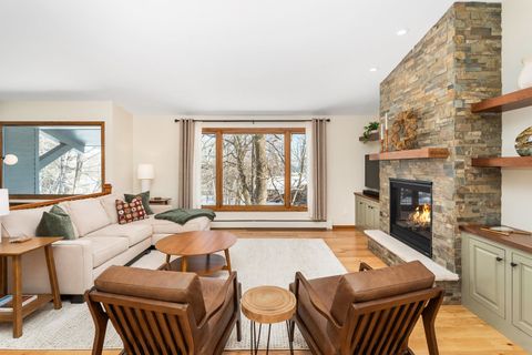 Tiny photo for 1609 Woodbury Ln, Duluth, MN 55803 (MLS # 6123459)