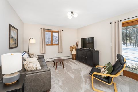 Tiny photo for 1609 Woodbury Ln, Duluth, MN 55803 (MLS # 6123459)