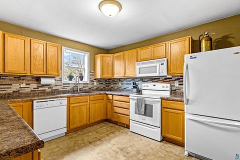 Tiny photo for 316 N 52nd Ave W Ave, Duluth, MN 55807 (MLS # 6125067)