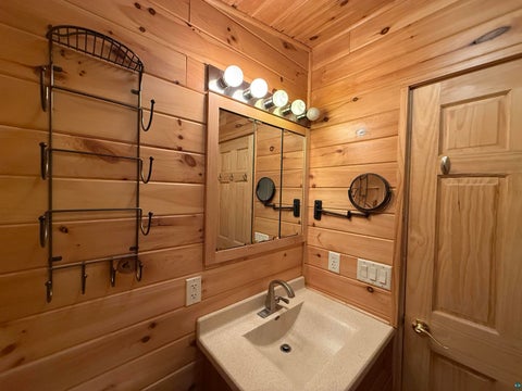 Tiny photo for 26 Hemlock Cr Cir, Babbitt, MN 55706 (MLS # 6128378)