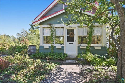 Tiny photo for 1612 E Skyline Pkwy, Duluth, MN 55805 (MLS # 6128185)