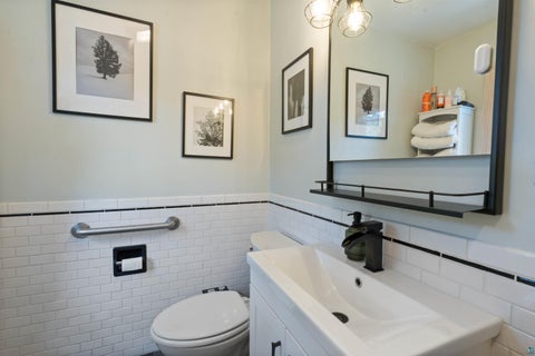 Tiny photo for 1302 Eklund Ave, Duluth, MN 55811 (MLS # 6127025)