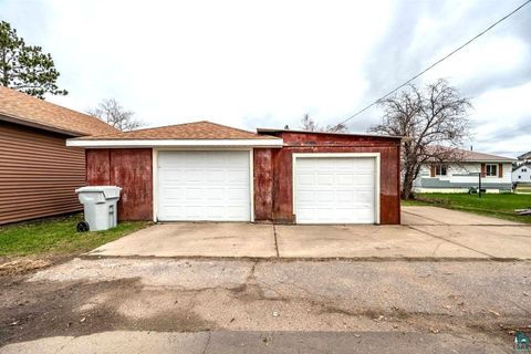 Tiny photo for 211 NW 10th St, Chisholm, MN 55719 (MLS # 6124813)