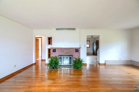 Tiny photo for 211 NW 10th St, Chisholm, MN 55719 (MLS # 6124813)