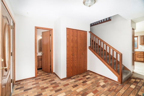 Tiny photo for 439 Hartley Pl, Duluth, MN 55803 (MLS # 6125999)