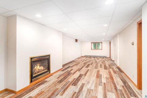 Tiny photo for 439 Hartley Pl, Duluth, MN 55803 (MLS # 6125999)