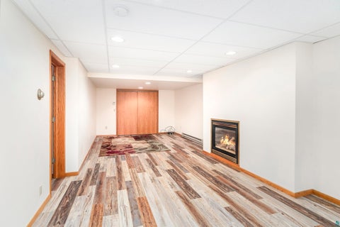 Tiny photo for 439 Hartley Pl, Duluth, MN 55803 (MLS # 6125999)