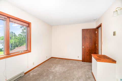 Tiny photo for 439 Hartley Pl, Duluth, MN 55803 (MLS # 6125999)