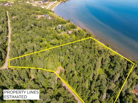 Tiny photo for 966 W Bay Rd, Two Harbors, MN 55616 (MLS # 6123620)