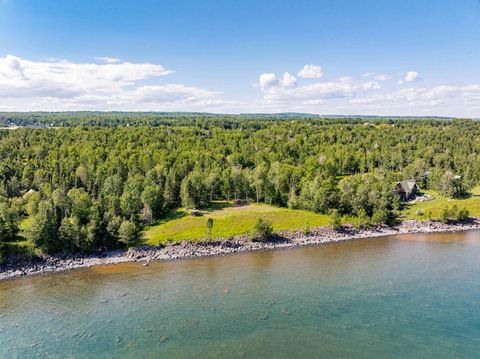 Tiny photo for 966 W Bay Rd, Two Harbors, MN 55616 (MLS # 6123620)