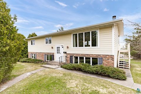 Photo of 5002 Peabody St, Duluth, MN 55803 (MLS # 6124973)