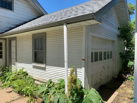 Tiny photo for 2630 3rd Ave E AVE, Hibbing, MN 55746 (MLS # 6126478)
