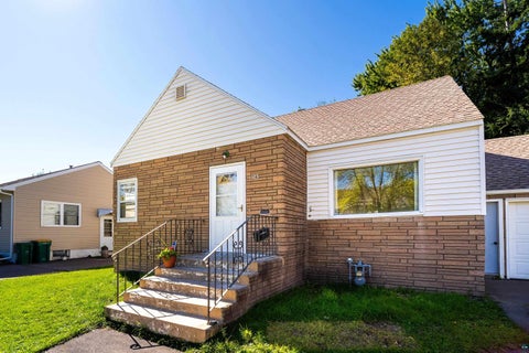 Photo of 1323 90th Ave W AVE, Duluth, MN 55808 (MLS # 6128121)