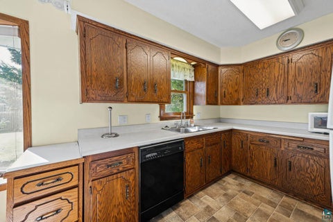 Tiny photo for 705 Arrowhead St, Aurora, MN 55705 (MLS # 6128348)