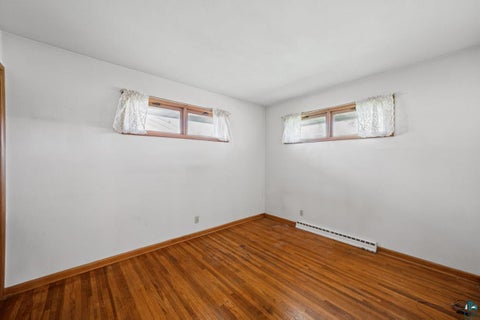 Tiny photo for 705 Arrowhead St, Aurora, MN 55705 (MLS # 6128348)
