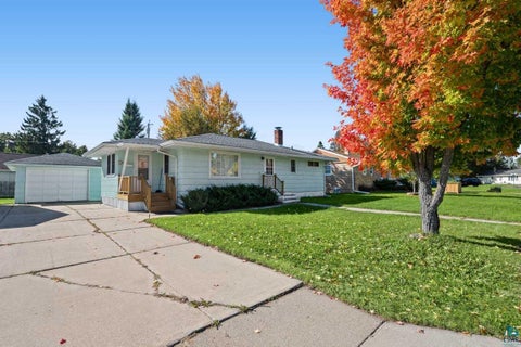 Photo of 705 Arrowhead St, Aurora, MN 55705 (MLS # 6128348)