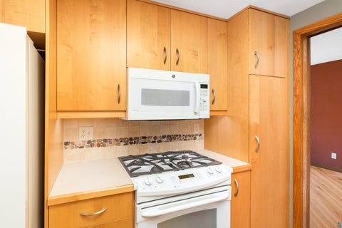 Tiny photo for 801 Rockview Ct, Duluth, MN 55804 (MLS # 6127379)