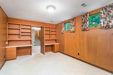 Tiny photo for 801 Rockview Ct, Duluth, MN 55804 (MLS # 6127379)